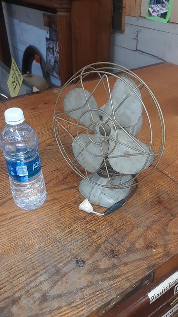 Quiet Metal Fan: The Ultimate Portable Cooling Solution